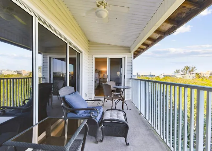 Intracoastal Views 3 Min Walk To Beach!